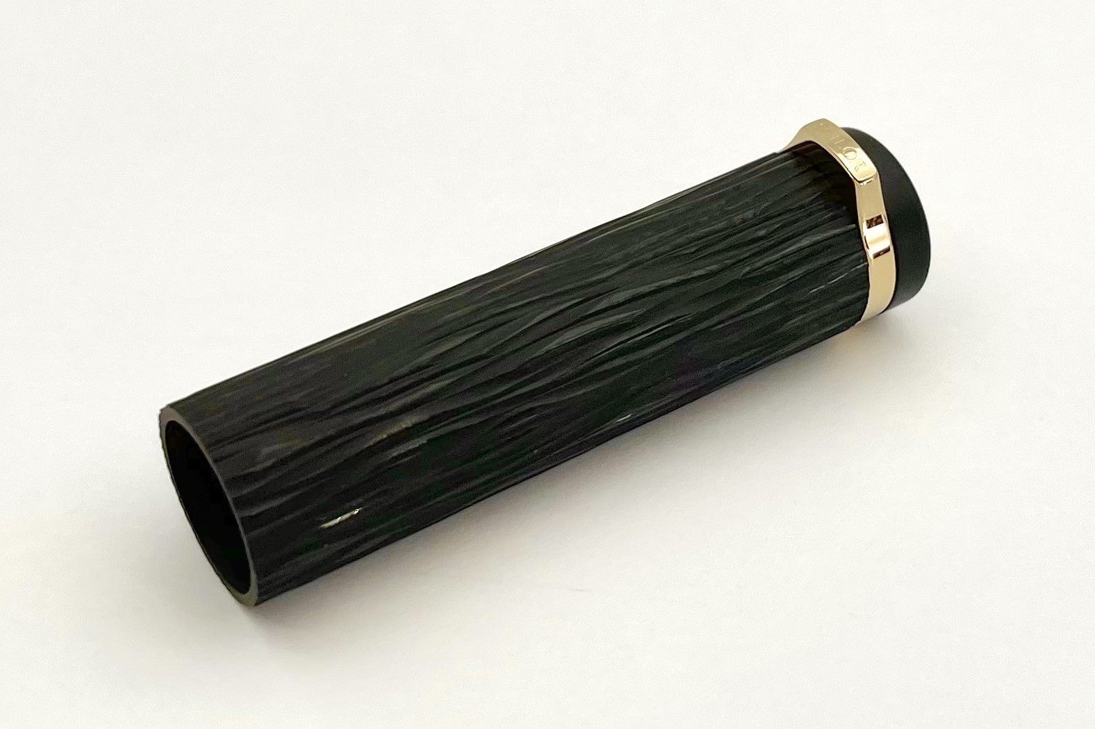 SailorEboniteSculptureYokazeFountainPen_L